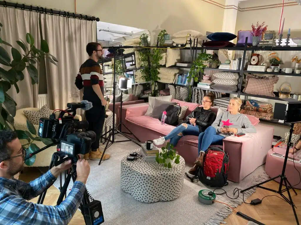 Jam's agile's team working on set as agile partners. 